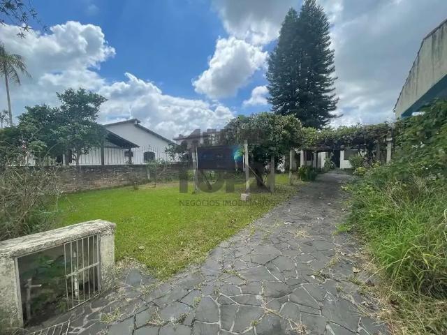 Casa / Sobrado para Venda em Porto Alegre/RS Sarandi 2 Quartos