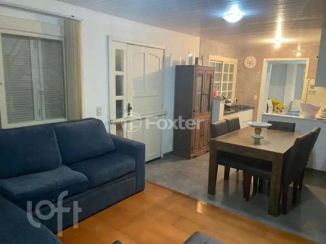 Casa / Sobrado para Venda em Porto Alegre/RS Sarandi 2 Quartos