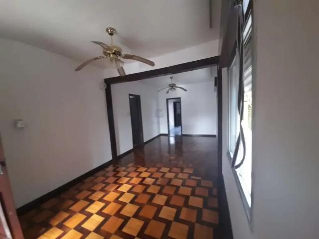 Casa / Sobrado para Venda em Porto Alegre/RS Sarandi 2 Quartos