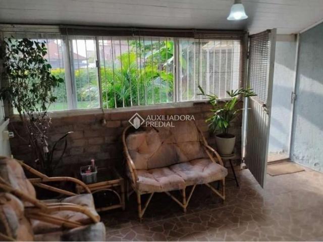 Casa / Sobrado para Venda em Porto Alegre/RS Sarandi 2 Quartos