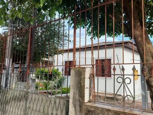 Casa / Sobrado para Venda em Porto Alegre/RS Sarandi 2 Quartos