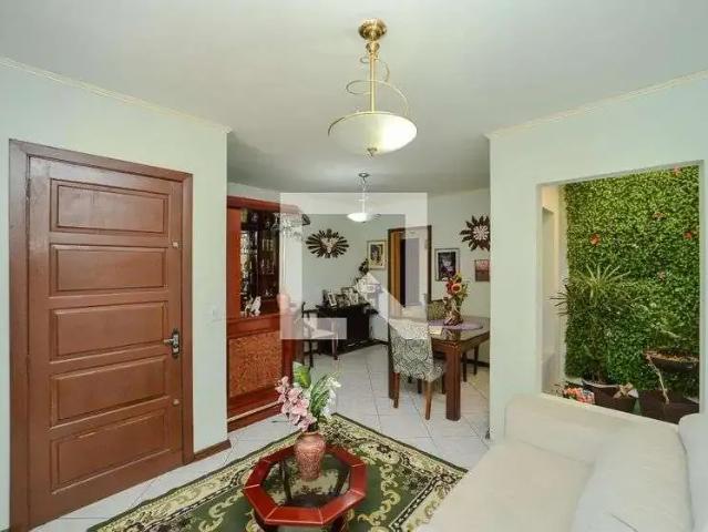 Casa / Sobrado para Venda em Porto Alegre/RS Sarandi 3 Quartos