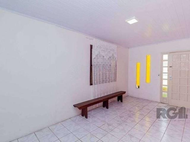 Casa / Sobrado para Venda em Porto Alegre/RS Sarandi 3 Quartos