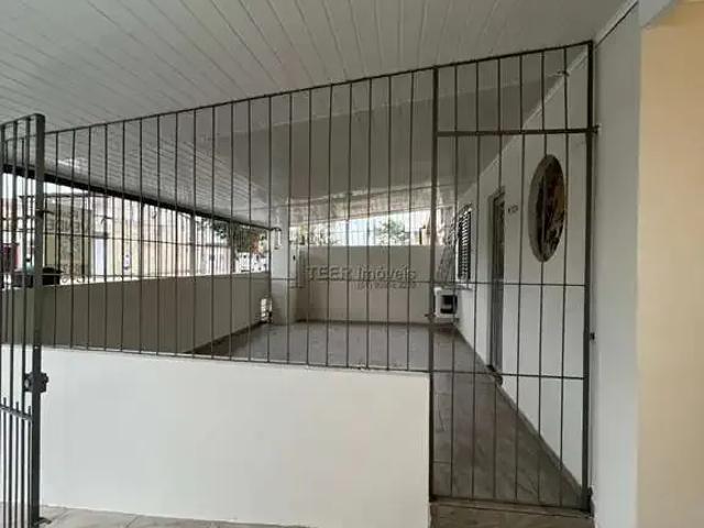 Casa / Sobrado para Venda em Porto Alegre/RS Sarandi 3 Quartos