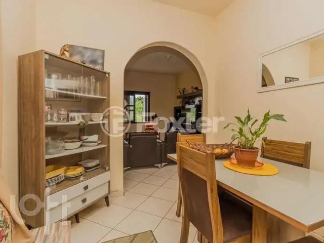 Casa / Sobrado para Venda em Porto Alegre/RS Sarandi 3 Quartos