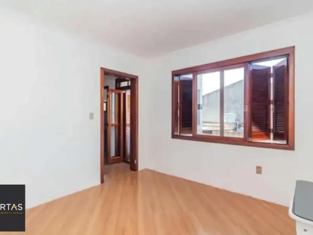 Casa / Sobrado para Venda em Porto Alegre/RS Sarandi 3 Quartos