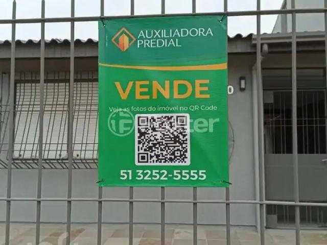 Casa / Sobrado para Venda em Porto Alegre/RS Sarandi 3 Quartos