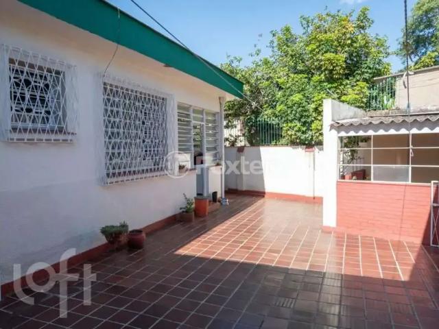 Casa / Sobrado para Venda em Porto Alegre/RS Sarandi 3 Quartos