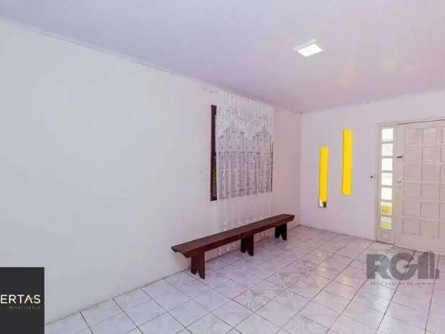 Casa / Sobrado para Venda em Porto Alegre/RS Sarandi 3 Quartos
