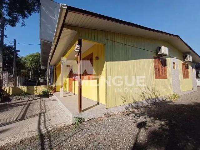 Casa / Sobrado para Venda em Porto Alegre/RS Sarandi 3 Quartos