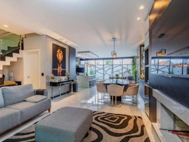 Casa / Sobrado para Venda em Porto Alegre/RS Sarandi 3 Quartos