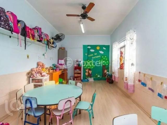 Casa / Sobrado para Venda em Porto Alegre/RS Sarandi 3 Quartos