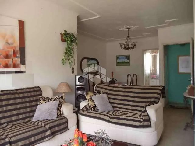 Casa / Sobrado para Venda em Porto Alegre/RS Sarandi 3 Quartos