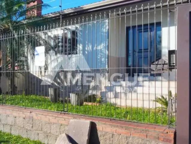 Casa / Sobrado para Venda em Porto Alegre/RS Sarandi 3 Quartos