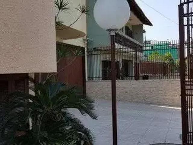 Casa / Sobrado para Venda em Porto Alegre/RS Sarandi 3 Quartos