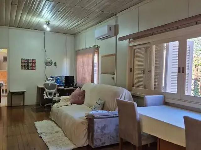 Casa / Sobrado para Venda em Porto Alegre/RS Sarandi 3 Quartos