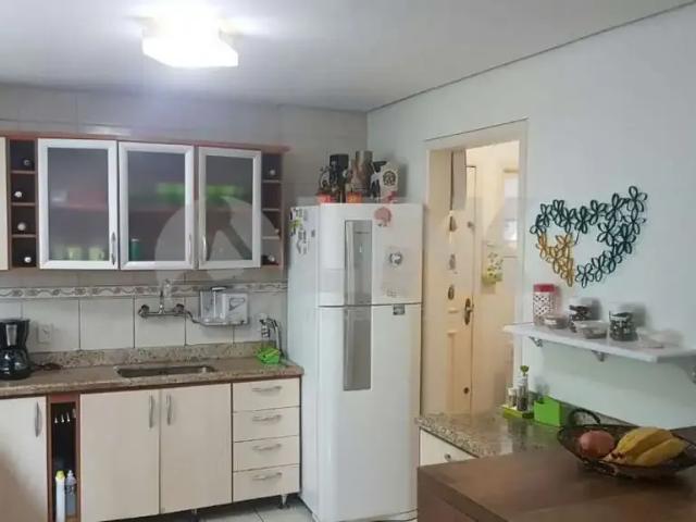 Casa / Sobrado para Venda em Porto Alegre/RS Sarandi 3 Quartos