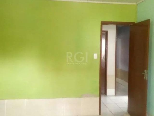 Casa / Sobrado para Venda em Porto Alegre/RS Sarandi 3 Quartos