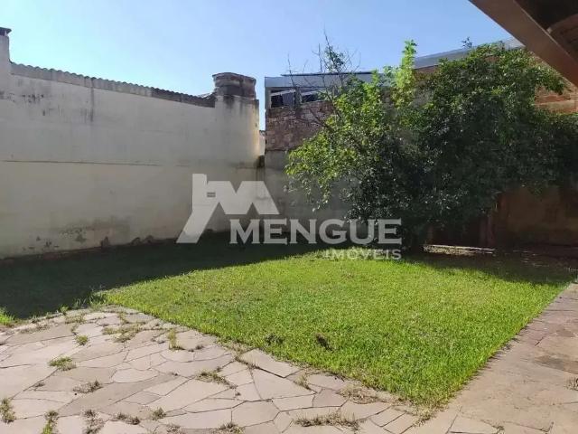 Casa / Sobrado para Venda em Porto Alegre/RS Sarandi 3 Quartos