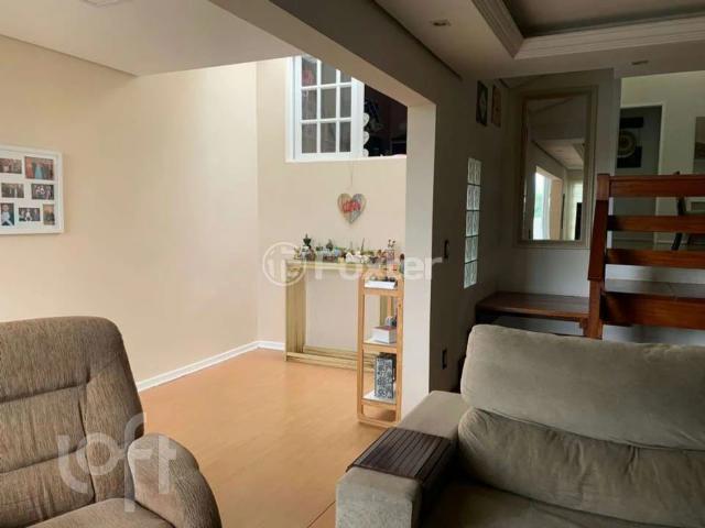 Casa / Sobrado para Venda em Porto Alegre/RS Sarandi 3 Quartos