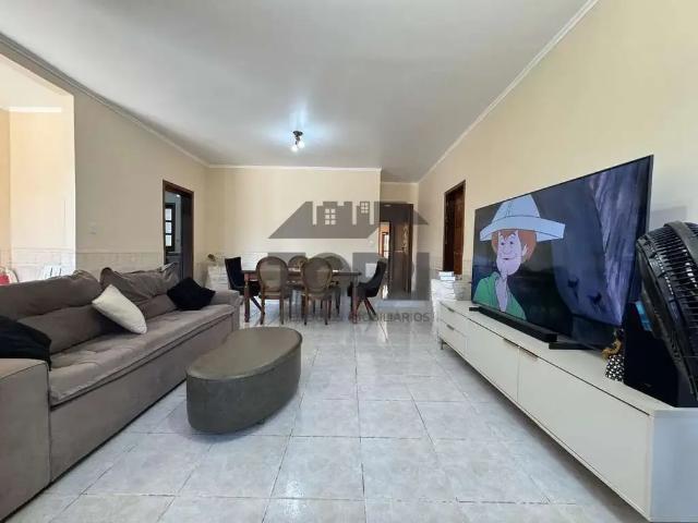 Casa / Sobrado para Venda em Porto Alegre/RS Sarandi 3 Quartos