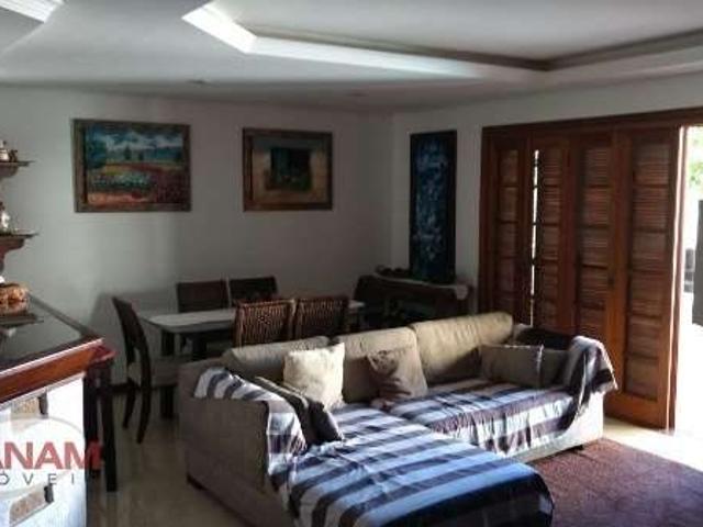 Casa / Sobrado para Venda em Porto Alegre/RS Sarandi 3 Quartos