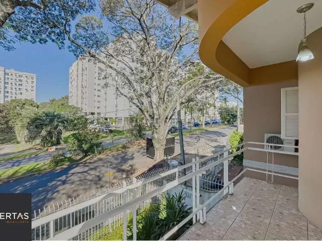 Casa / Sobrado para Venda em Porto Alegre/RS Sarandi 3 Quartos