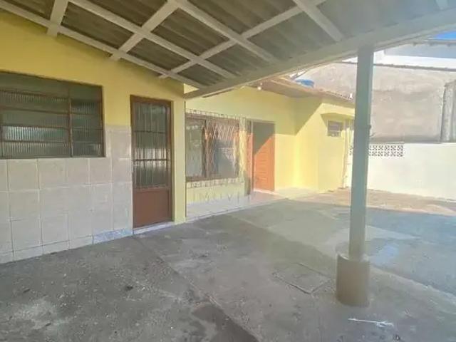 Casa / Sobrado para Venda em Porto Alegre/RS Sarandi 3 Quartos