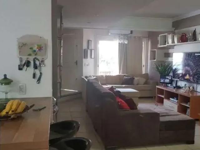 Casa / Sobrado para Venda em Porto Alegre/RS Sarandi 3 Quartos