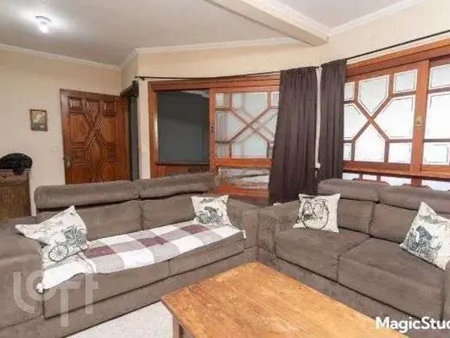 Casa / Sobrado para Venda em Porto Alegre/RS Sarandi 3 Quartos