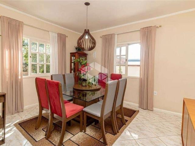 Casa / Sobrado para Venda em Porto Alegre/RS Sarandi 3 Quartos