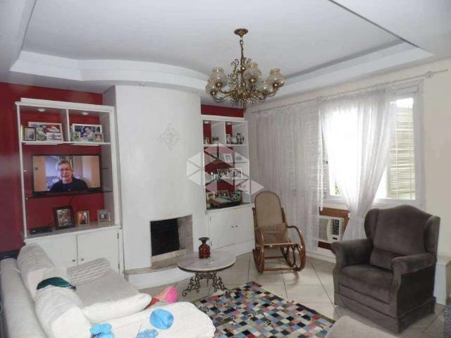 Casa / Sobrado para Venda em Porto Alegre/RS Sarandi 3 Quartos