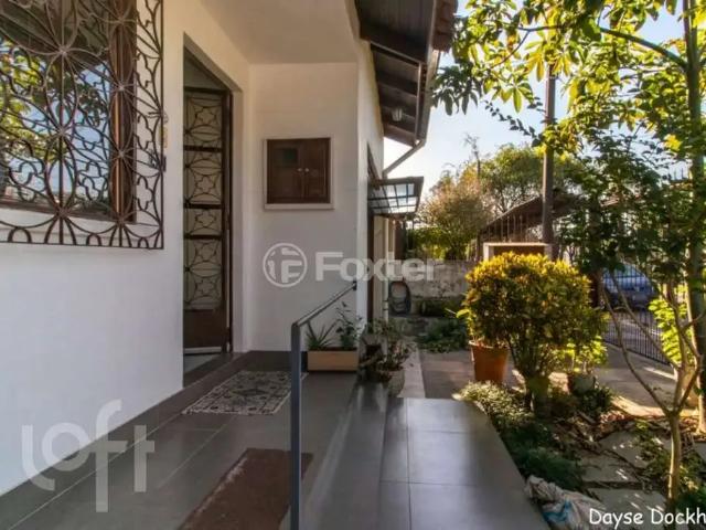 Casa / Sobrado para Venda em Porto Alegre/RS Sarandi 3 Quartos