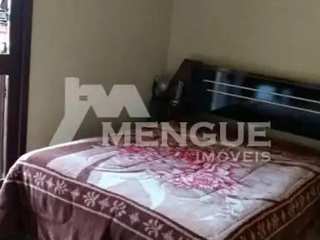 Casa / Sobrado para Venda em Porto Alegre/RS Sarandi 3 Quartos