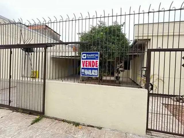 Casa / Sobrado para Venda em Porto Alegre/RS Sarandi 3 Quartos