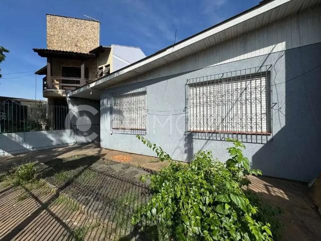 Casa / Sobrado para Venda em Porto Alegre/RS Sarandi 3 Quartos