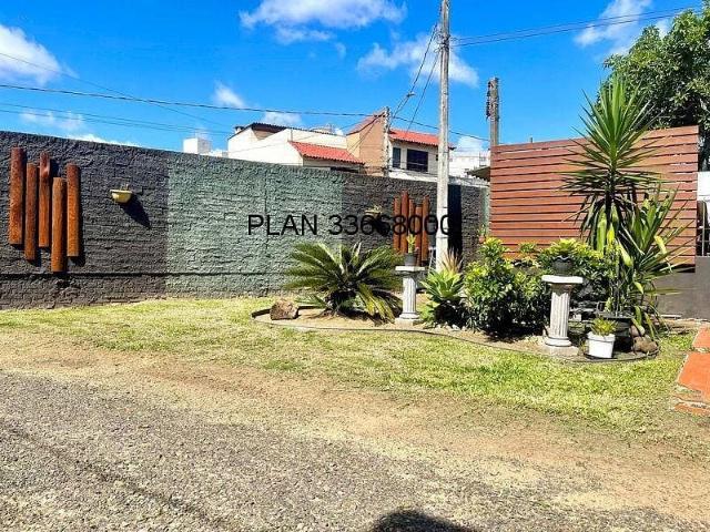 Casa / Sobrado para Venda em Porto Alegre/RS Sarandi 3 Quartos