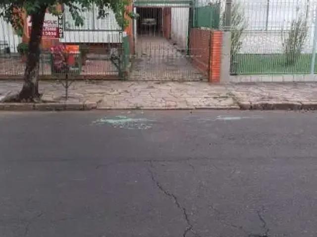 Casa / Sobrado para Venda em Porto Alegre/RS Sarandi 3 Quartos