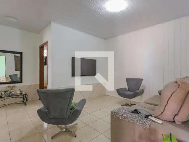 Casa / Sobrado para Venda em Porto Alegre/RS Sarandi 3 Quartos