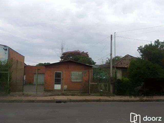 Casa / Sobrado para Venda em Porto Alegre/RS Sarandi 3 Quartos