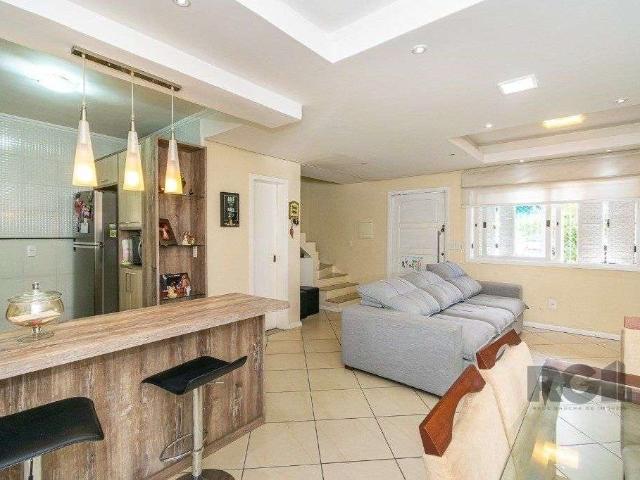 Casa / Sobrado para Venda em Porto Alegre/RS Sarandi 3 Quartos