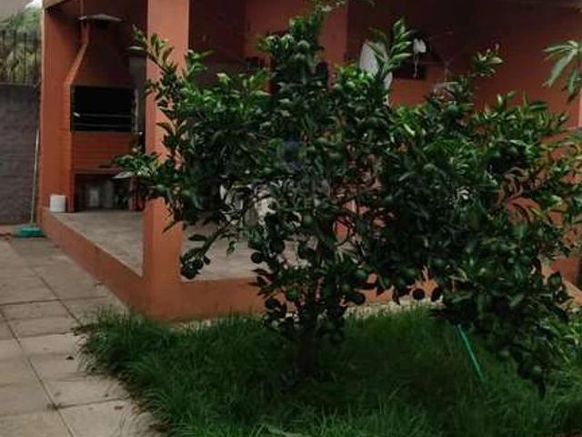 Casa / Sobrado para Venda em Porto Alegre/RS Sarandi 3 Quartos