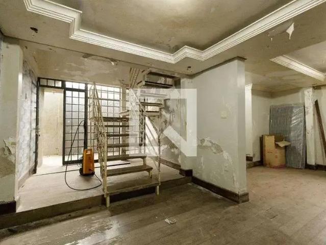 Casa / Sobrado para Venda em Porto Alegre/RS Sarandi 4 Quartos