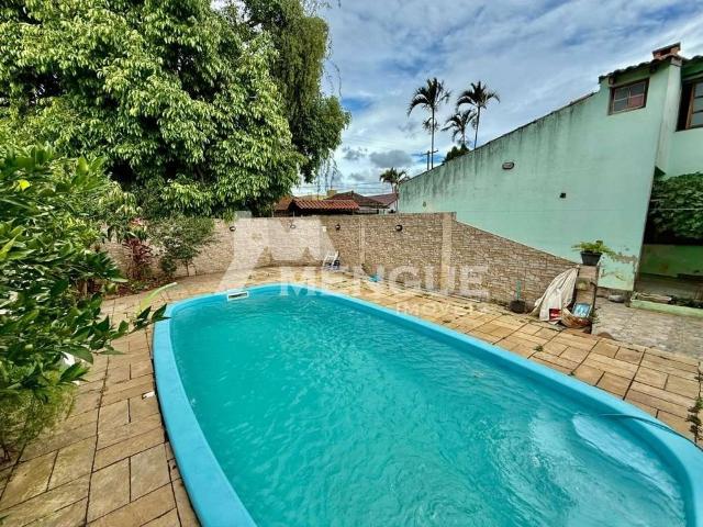 Casa / Sobrado para Venda em Porto Alegre/RS Sarandi 4 Quartos
