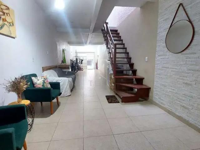 Casa / Sobrado para Venda em Porto Alegre/RS Sarandi 4 Quartos
