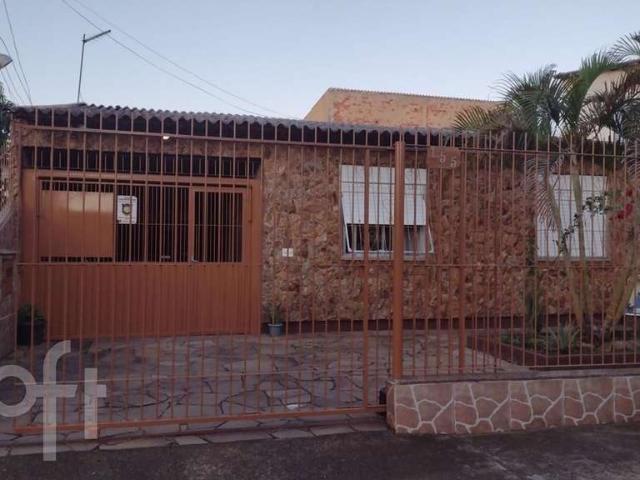 Casa / Sobrado para Venda em Porto Alegre/RS Sarandi 4 Quartos