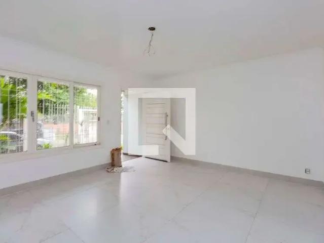 Casa / Sobrado para Venda em Porto Alegre/RS Sarandi 4 Quartos