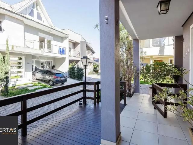 Casa / Sobrado para Venda em Porto Alegre/RS Sarandi 4 Quartos