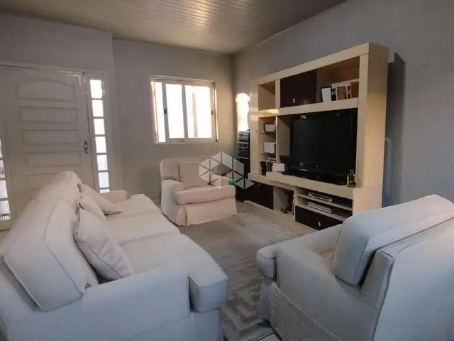 Casa / Sobrado para Venda em Porto Alegre/RS Sarandi 4 Quartos