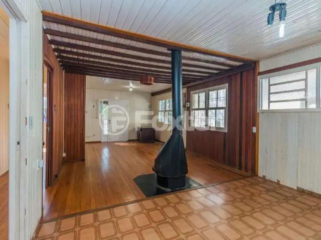 Casa / Sobrado para Venda em Porto Alegre/RS Sarandi 4 Quartos